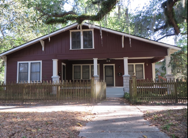 813 NE 3rd Ave, Unit 813 NE 3rd Avenue