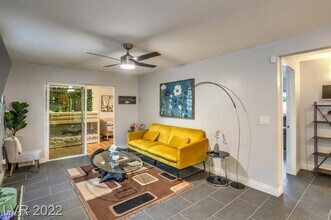 2505 Laurie Dr in Las Vegas, NV - Building Photo - Building Photo
