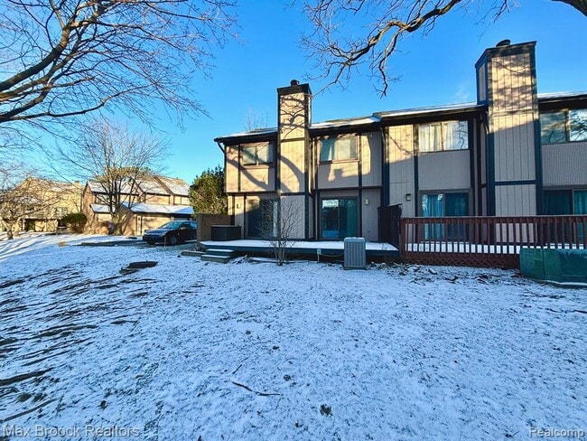 5238 Brett Ct in West Bloomfield Township, MI - Building Photo - Building Photo