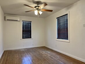 2405 22nd Pl in Lubbock, TX - Building Photo - Building Photo