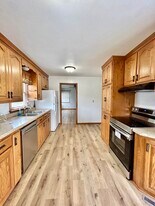 617 S 6th Ave in Wausau, WI - Building Photo