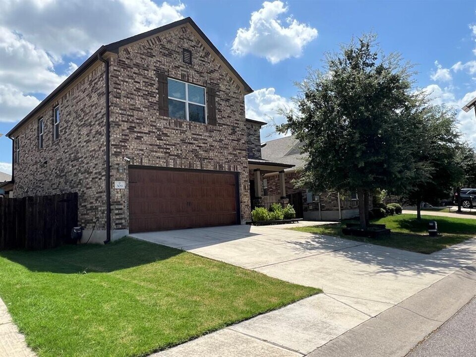 309 Kaden Prince Dr in Pflugerville, TX - Building Photo