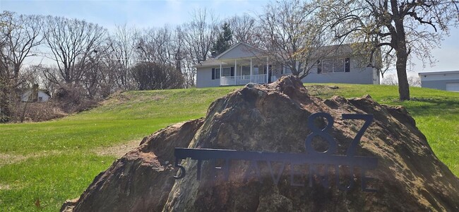 87 5th Ave in Newburgh, NY - Foto de edificio - Building Photo