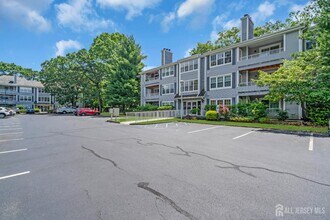 2212 Candlelight Ct in Helmetta, NJ - Building Photo - Building Photo