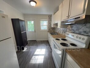 2731 Knowles St in Raleigh, NC - Building Photo - Building Photo