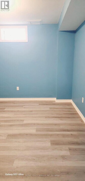 41 Charger Ln in Brampton, ON - Building Photo