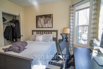 85 Auckland St, Unit 1 in Boston, MA - Foto de edificio - Building Photo