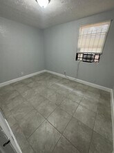 1614 W 3rd St-Unit -1616 in Jacksonville, FL - Building Photo - Building Photo