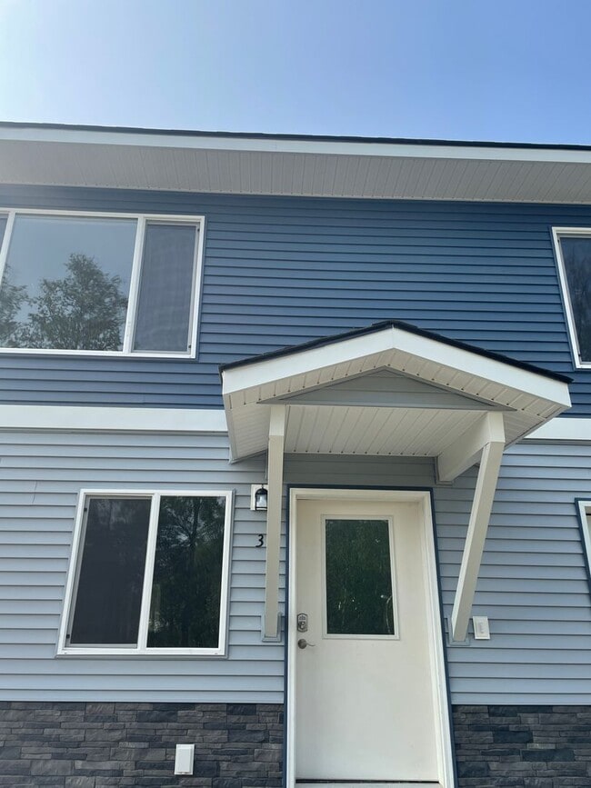 property at 2847 E Lakeview Rd