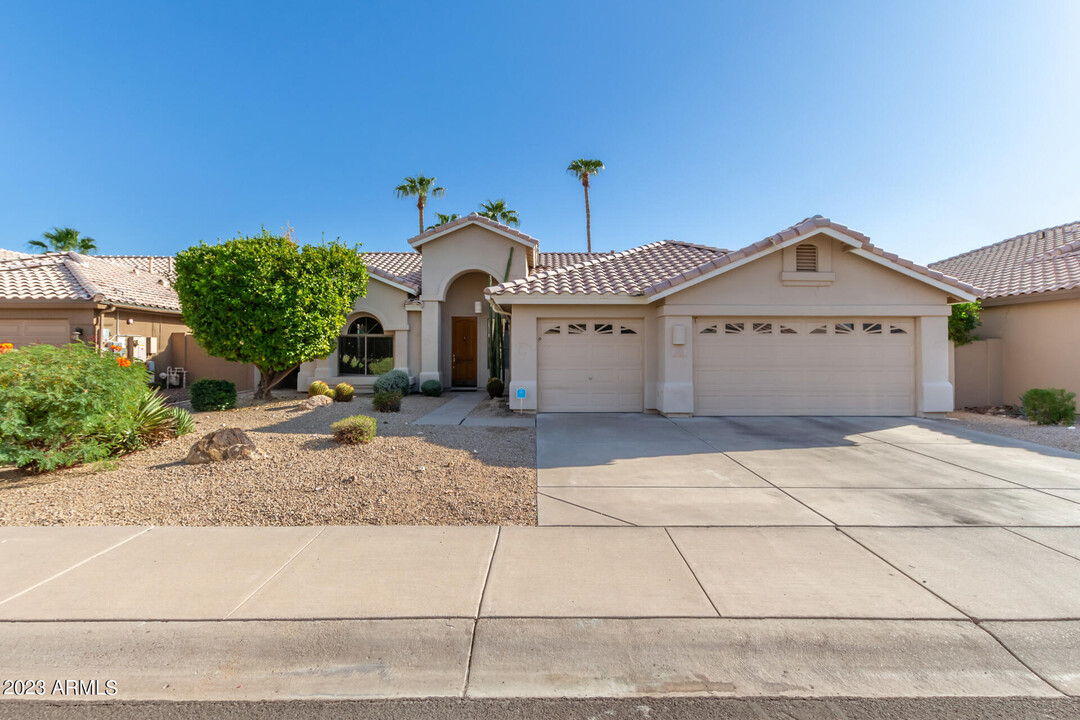 9381 DAVENPORT Dr in Scottsdale, AZ - Foto de edificio