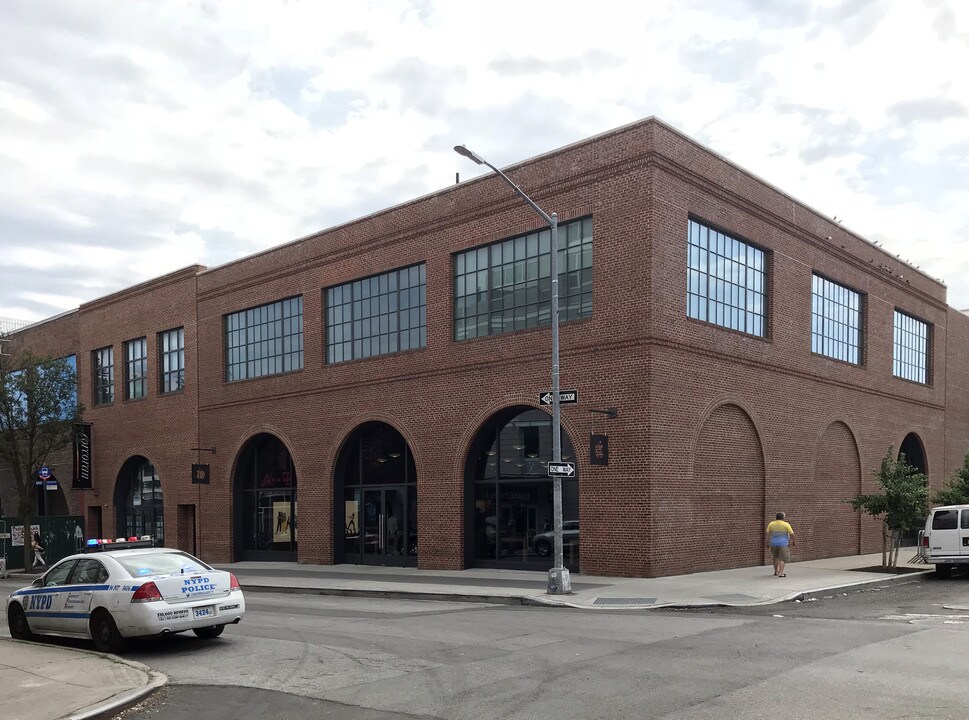 235-241 Bedford Ave in Brooklyn, NY - Building Photo