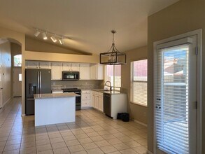 1277 W Myrna Ln in Tempe, AZ - Building Photo - Building Photo