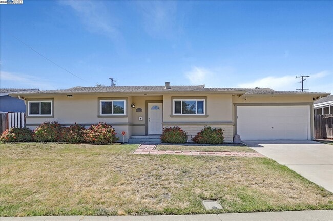 property at 7942 Vomac Rd