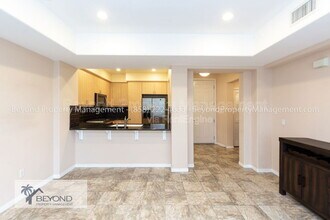 8233 Station Village Ln in San Diego, CA - Building Photo - Building Photo