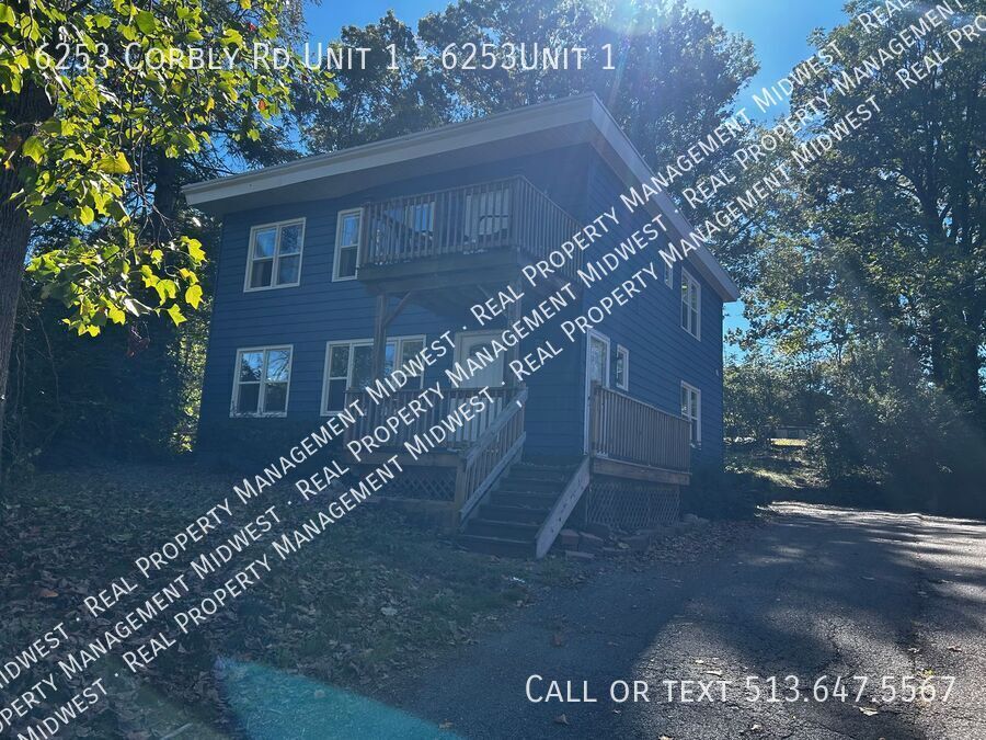 6253 Corbly Rd in Cincinnati, OH - Building Photo