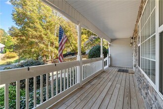 204 Red Fox Ct in Canton, GA - Building Photo - Building Photo