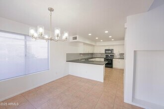 413 S Sunrise Dr in Gilbert, AZ - Building Photo - Building Photo