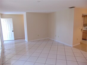 615 Lhommedieu St in Lehigh Acres, FL - Foto de edificio - Building Photo