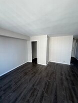 3600 N Lake Shore Dr, Unit 1604 in Chicago, IL - Building Photo