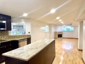 5618 N Artesian Ave in Chicago, IL - Building Photo - Building Photo