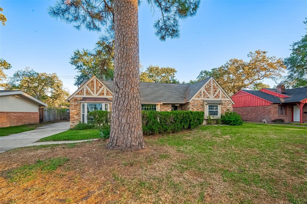 10146 Whiteside Ln in Houston, TX - Building Photo