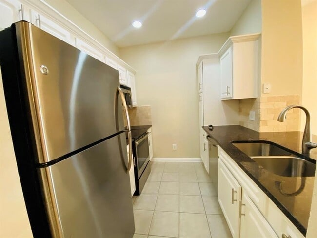 property at 2350 Westcreek Ln