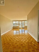 10 Shallmar Blvd in Toronto, ON - Building Photo - Building Photo