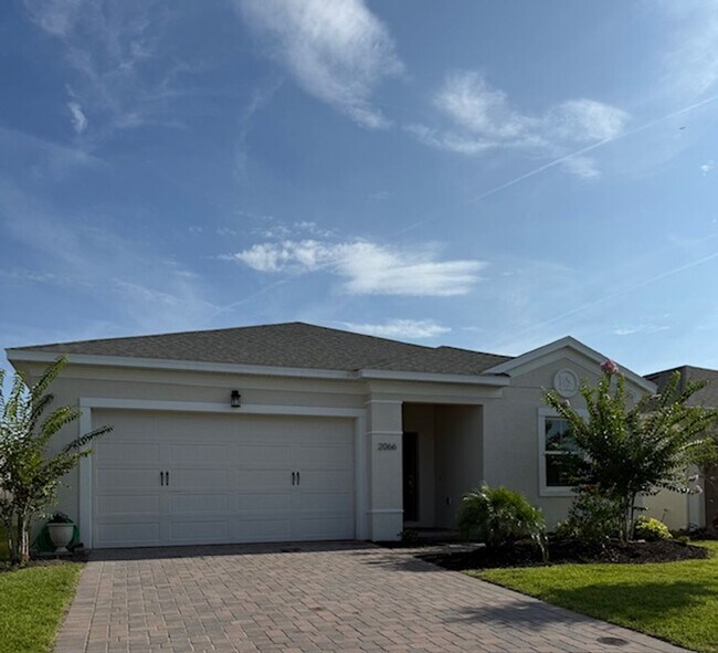 2066 Cove Point Rd in Port Orange, FL - Building Photo - Building Photo