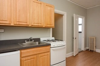 3836 N Fremont St, Unit 114 in Chicago, IL - Building Photo - Building Photo