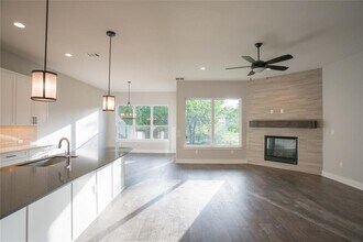3022 Sunridge Dr in Austin, TX - Building Photo - Building Photo