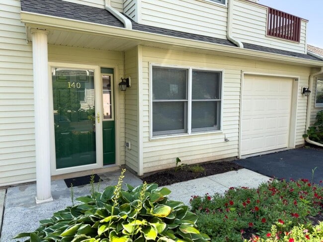 property at 140 Lindfield Cir