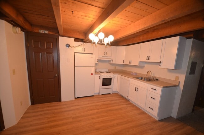 2300 Lodgepole Cir in Silverthorne, CO - Building Photo - Building Photo
