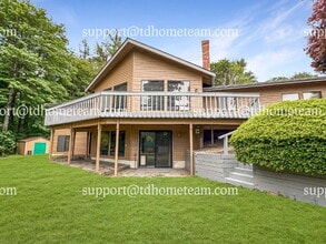 17130 SE 134th St in Renton, WA - Building Photo - Building Photo