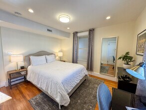 34 Clay St, Unit 3B in Cambridge, MA - Foto de edificio - Building Photo