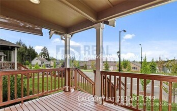 6729 Birdseye Ave NE in Lacey, WA - Building Photo - Building Photo