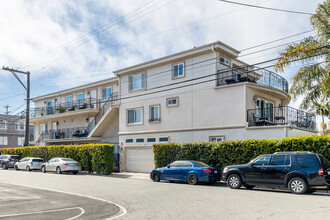 3000 Grand Canal in Venice, CA - Building Photo - Building Photo