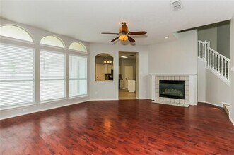 409 Dogwood Trail in Desoto, TX - Building Photo - Building Photo
