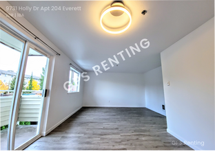 9731 Holly Dr-Unit -204 in Everett, WA - Building Photo - Building Photo
