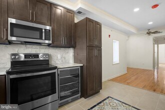 2528 E Allegheny Ave in Philadelphia, PA - Building Photo - Building Photo