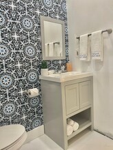 443 Kern St-Unit -Apt A in West Palm Beach, FL - Building Photo - Building Photo