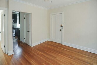 4717 N Leavitt St in Chicago, IL - Building Photo - Building Photo