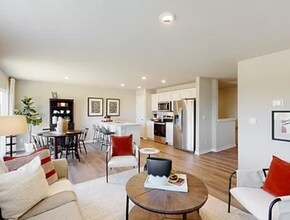 3393 Dreusicke Dr in Coralville, IA - Building Photo - Building Photo