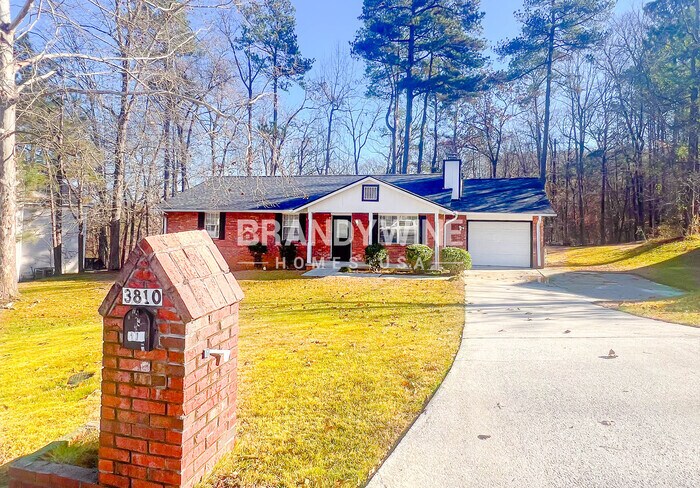 3810 Rock Hollow Ct in Conley, GA - Building Photo