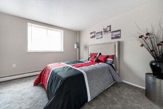 Lakeland Commons in Euclid, OH - Building Photo - Building Photo