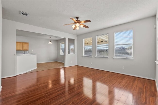 property at 7535 Park Bend Ln