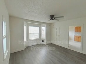 1321 Elizabeth Ave in Bremerton, WA - Building Photo - Building Photo