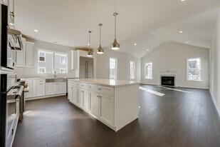 22 Silent Nest Wy in Franklin Lakes, NJ - Building Photo