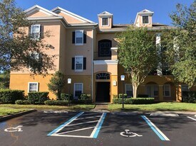 3611 Conroy Rd in Orlando, FL - Building Photo