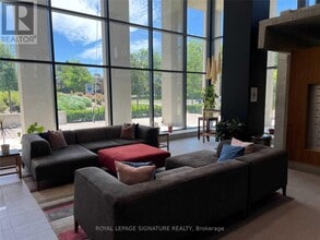 75 The Donway W in Toronto, ON - Building Photo - Building Photo