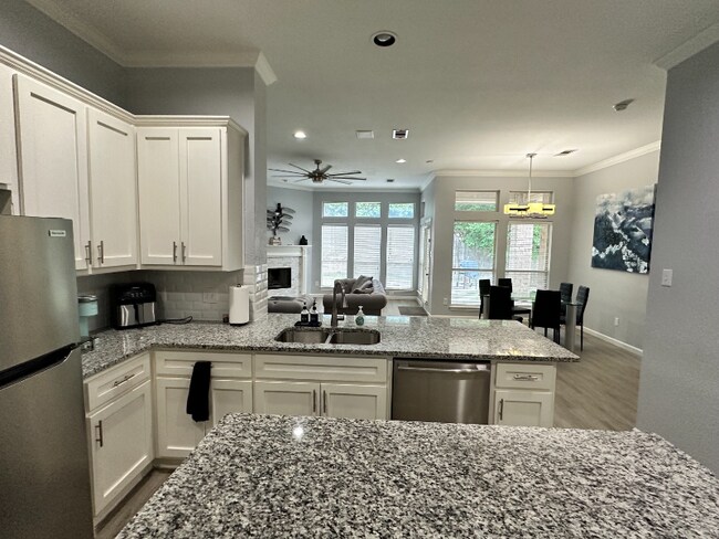 2506 Spring Hill Ln in Garland, TX - Building Photo - Building Photo